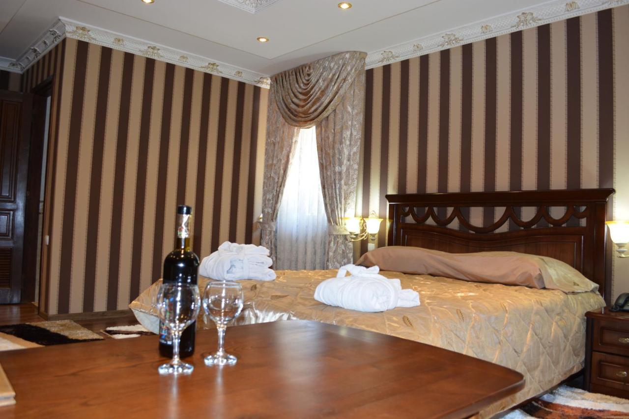 Hotel Papillon Taskent Exterior foto