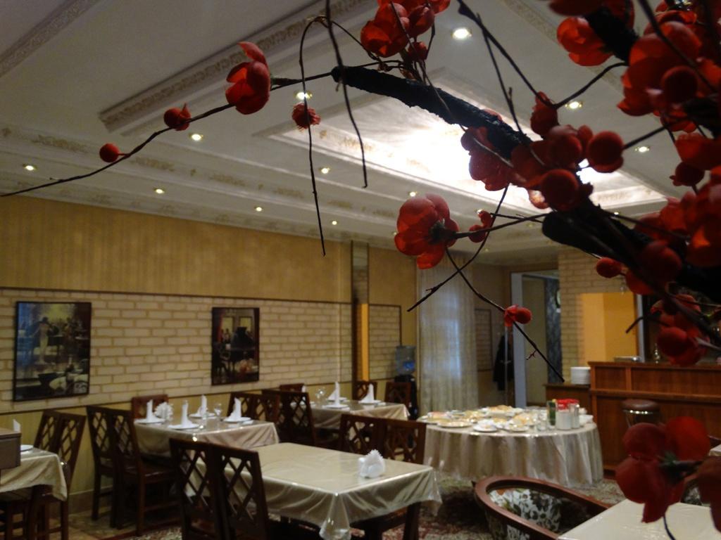 Hotel Papillon Taskent Exterior foto